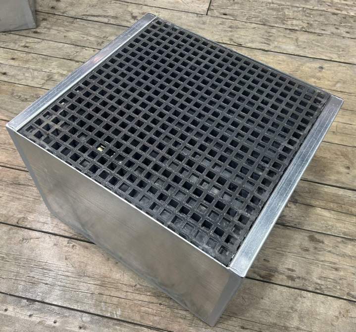 Pose de drains galvanisés Laval